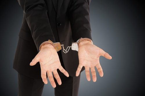 闇金逮捕