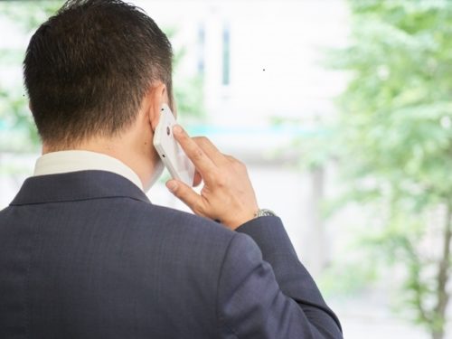 男性電話