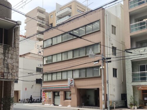 アース司法書士事務所の外観1